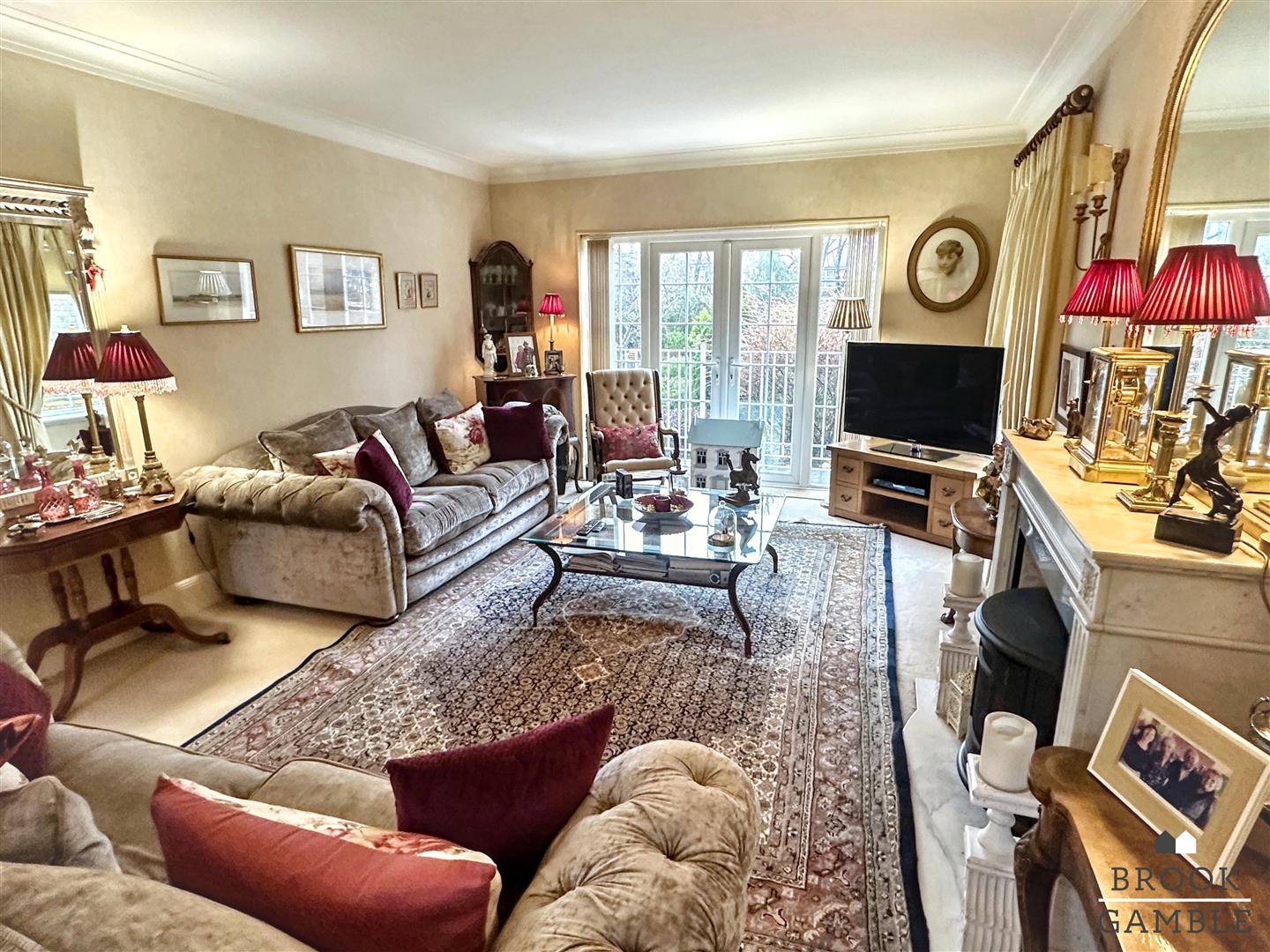 4 Bedroom House - Detached. Le Brun Road in Eastbourne, 12